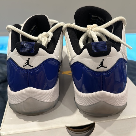 Air Jordan 11 concord Retro Low - Picture 6 of 8